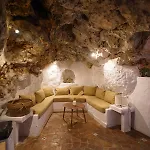Feriehus Beautiful Cave-level Stable Converted House Mijas