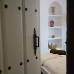 Beautiful Cave-level Stable Converted House Feriehus Mijas