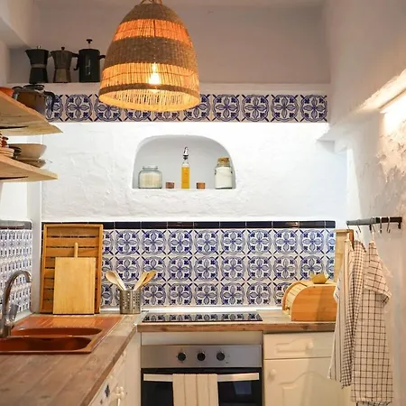 Beautiful Cave-level Stable Converted House Feriehus Mijas