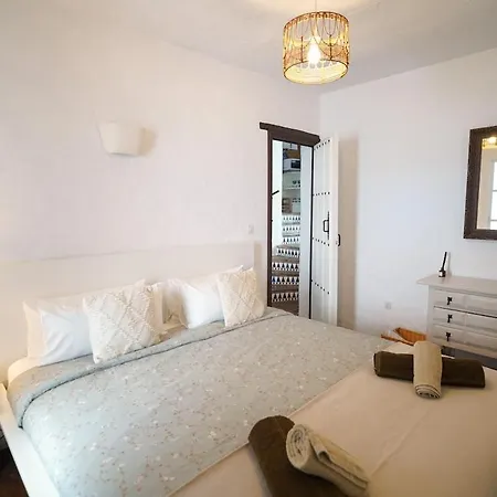 Ferienhaus Beautiful Cave-level Stable Converted House Mijas